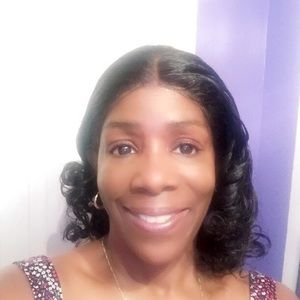 Meet your Posher, Cynthia